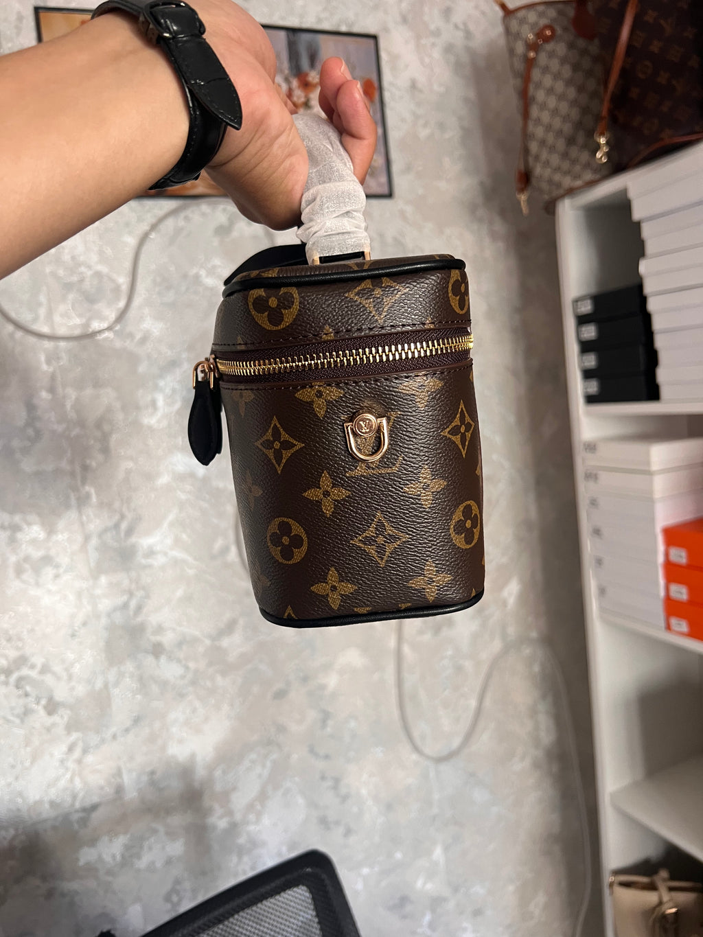 SAC LV AVEC LA BOITE