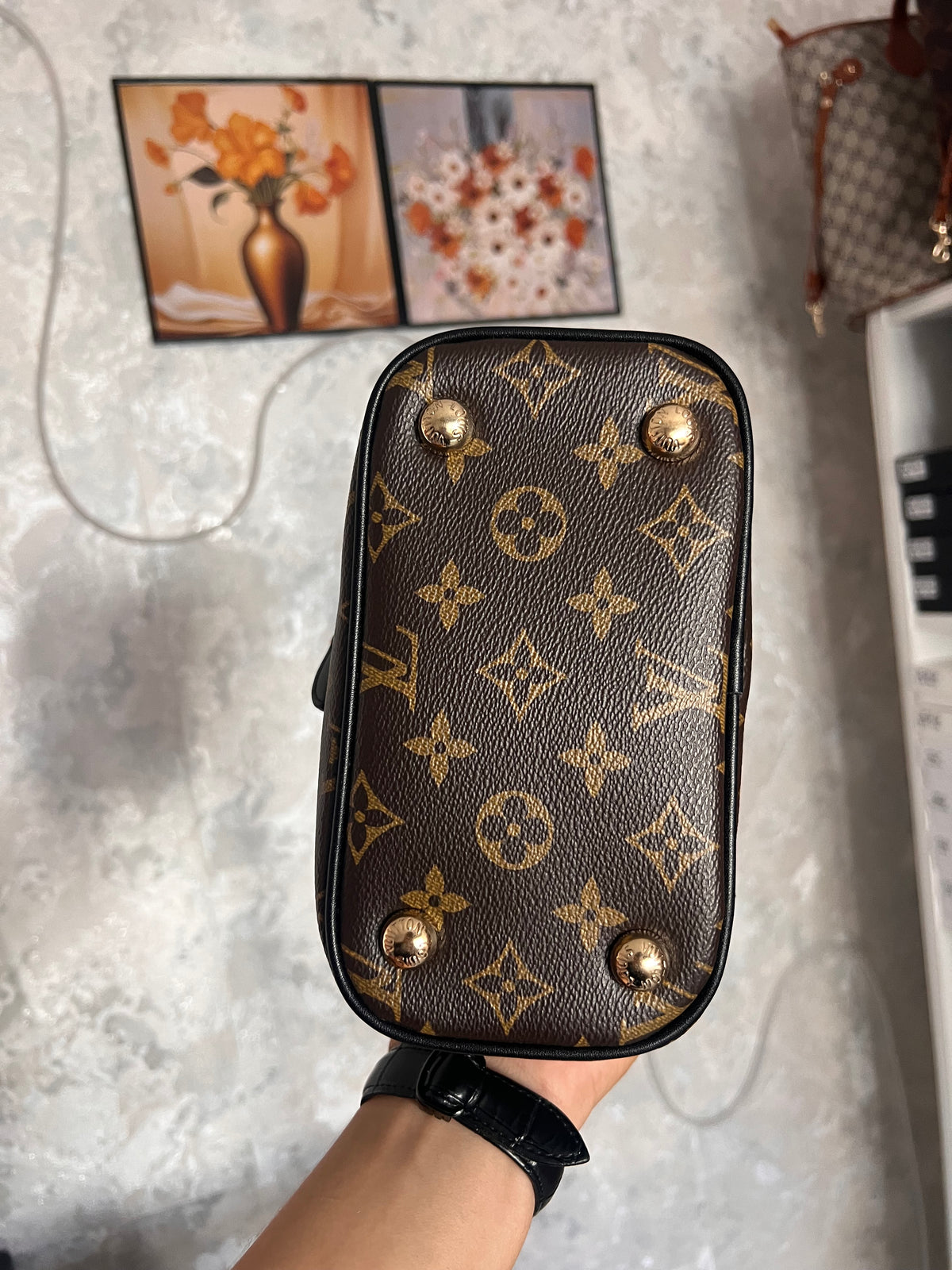 SAC LV AVEC LA BOITE