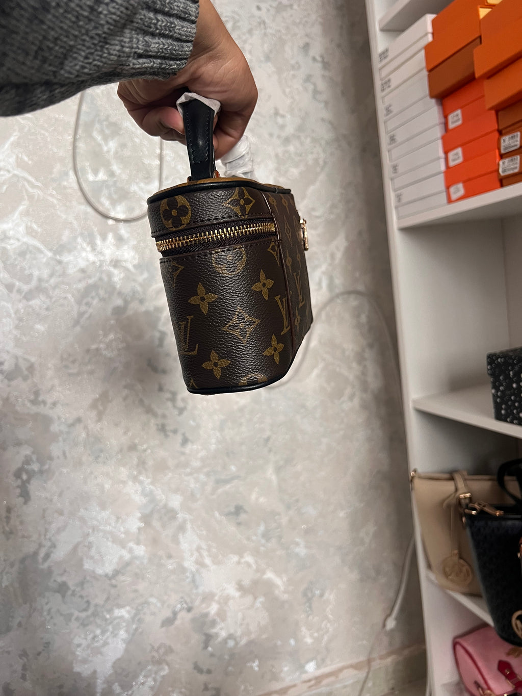 SAC LV AVEC LA BOITE