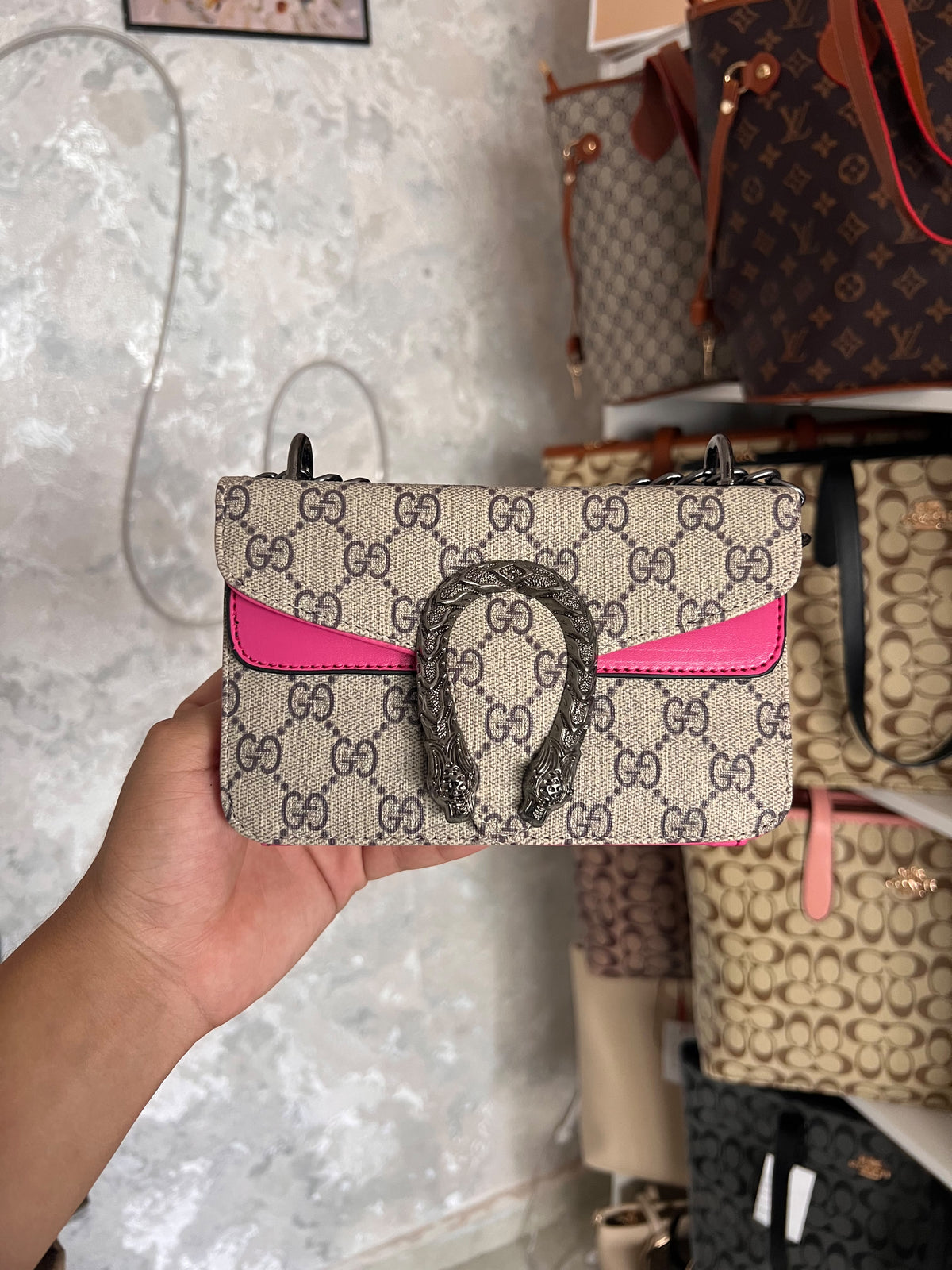 MINI GUCCI ROSE AVEC LA HOUSSE