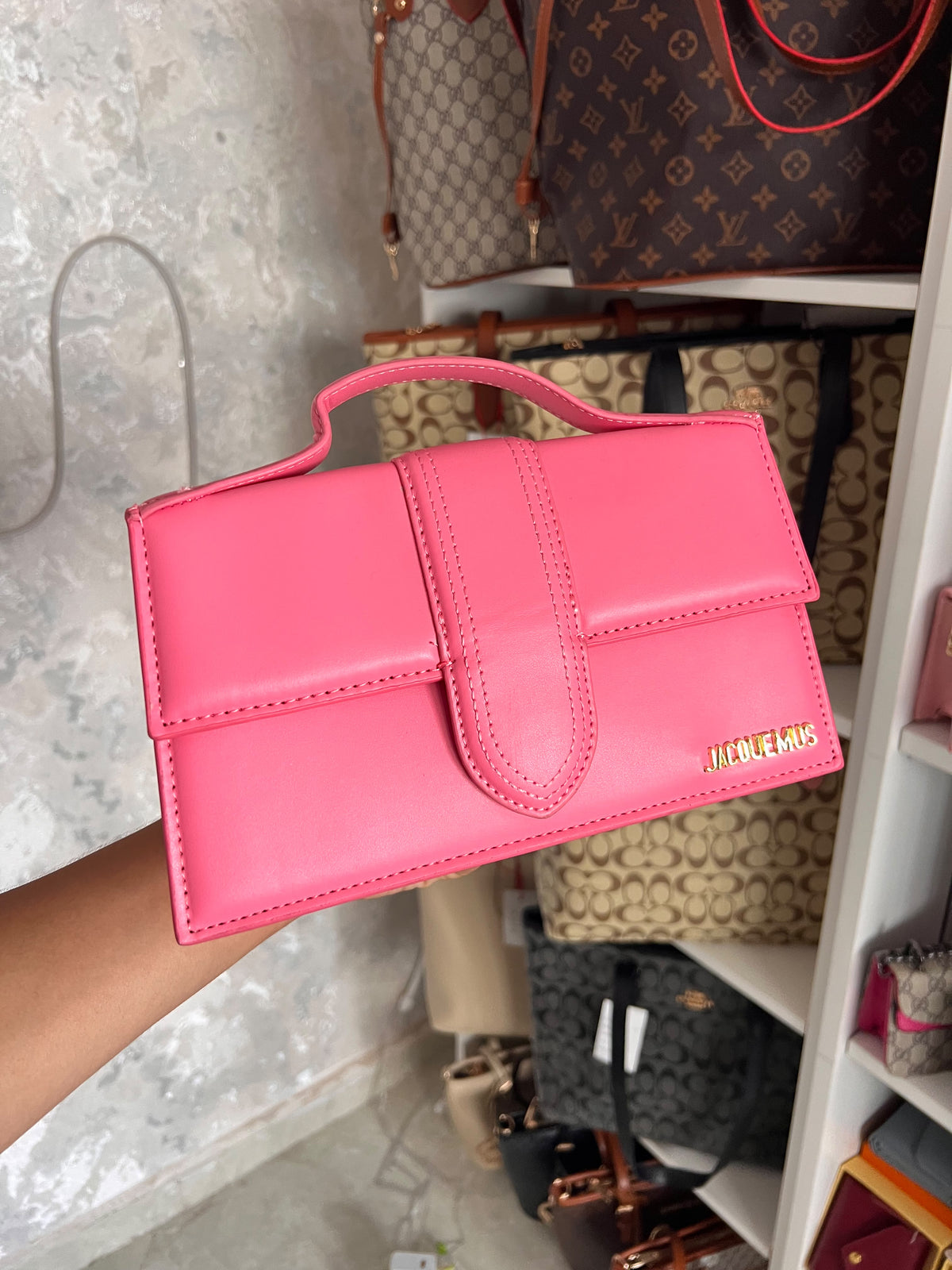 JACOUEMUS ROSE AVEC LA HOUSSE