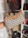 GUCCI AVEC LA HOUSSE
