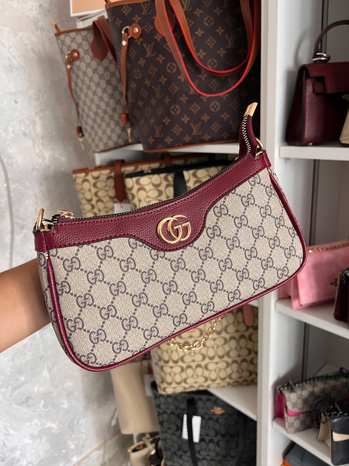 GUCCI BORDEAU AVEC LA HOUSSE