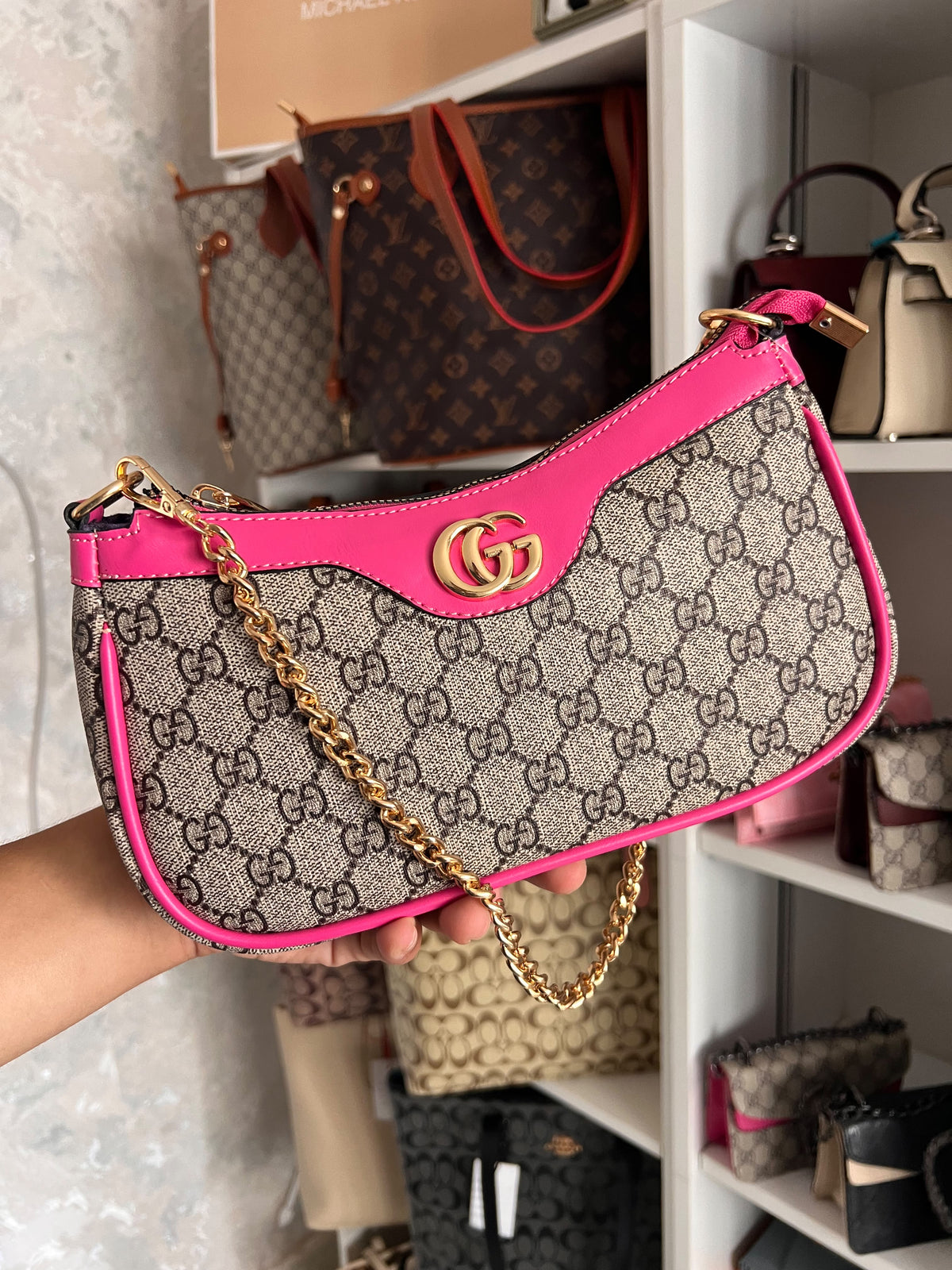GUCCI ROSE AVEC LA HOUSSE