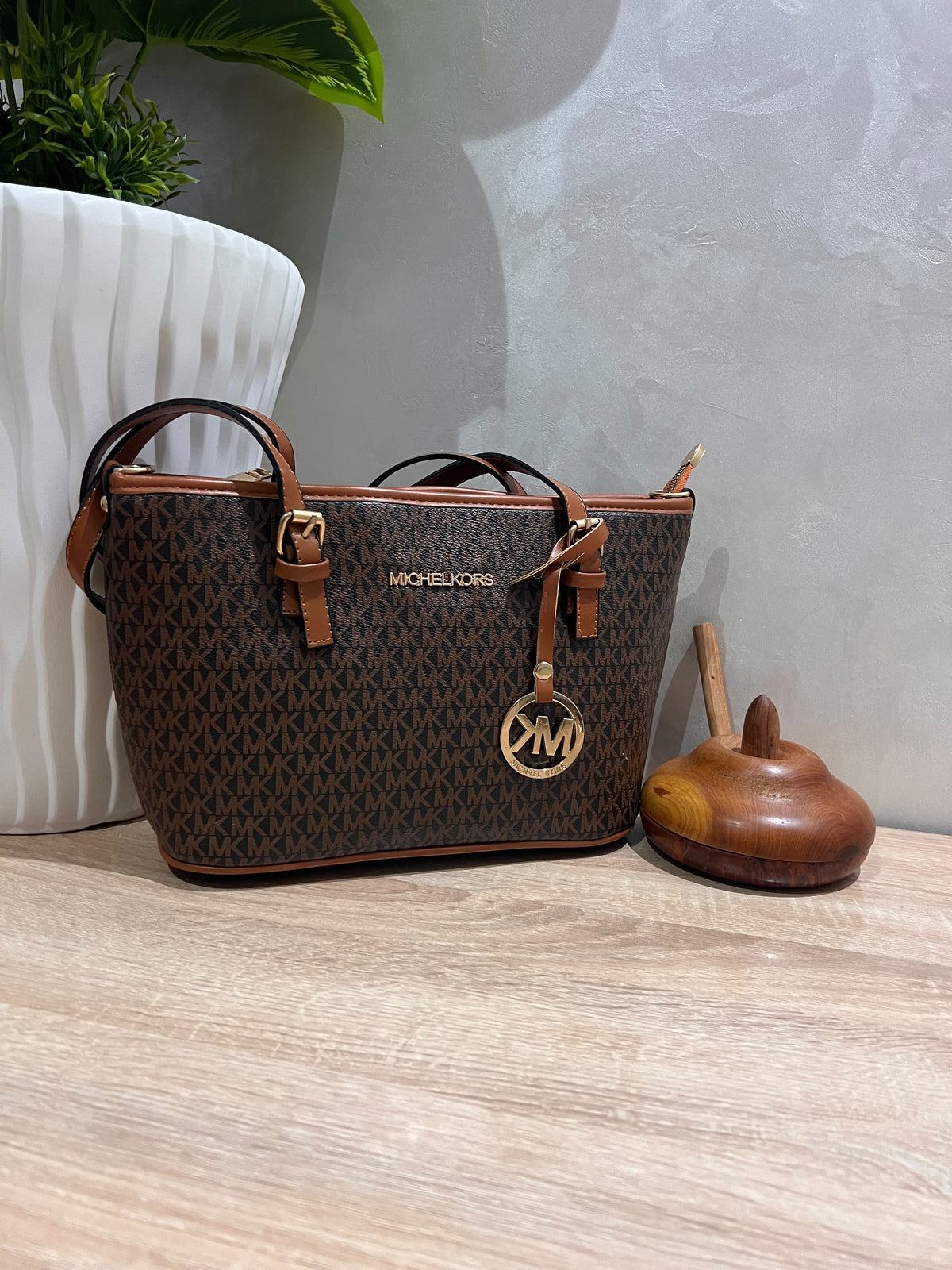 MK MARRON FONCÉ M