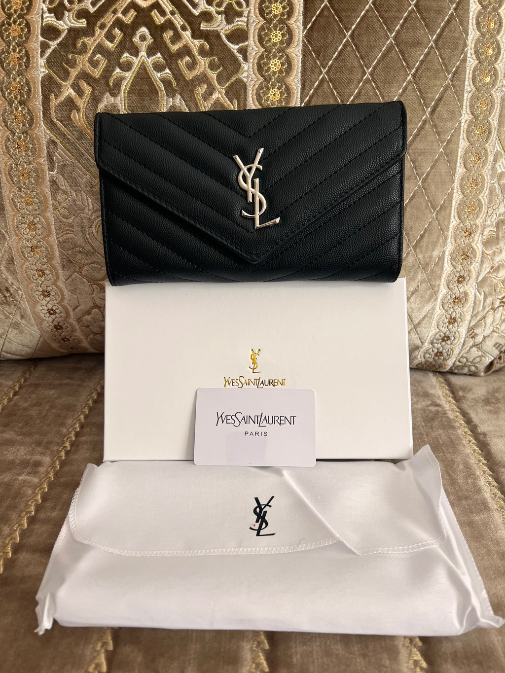 SAC POCHETTE NOIR YSL