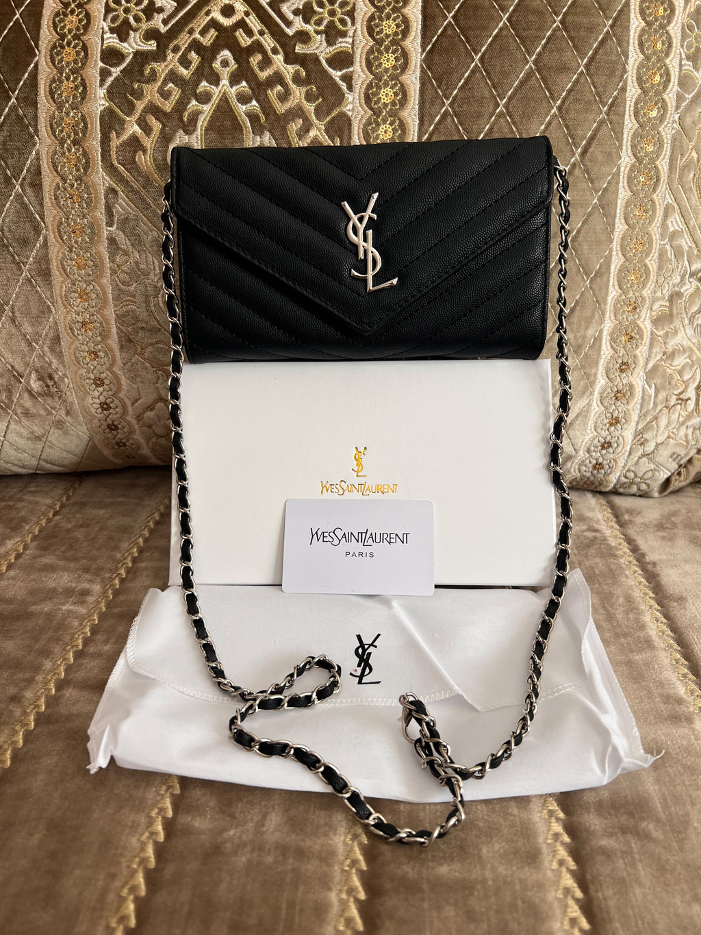 SAC POCHETTE NOIR YSL