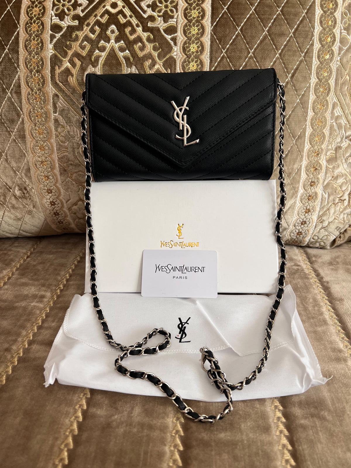 SAC POCHETTE NOIR YSL